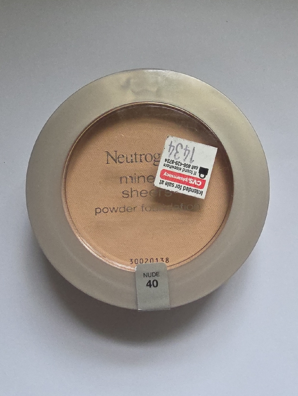 3 FOR $9 *SEE DESCRIPTION*Neutrogena  Mineral Sheers Powder Foundation Nude 40